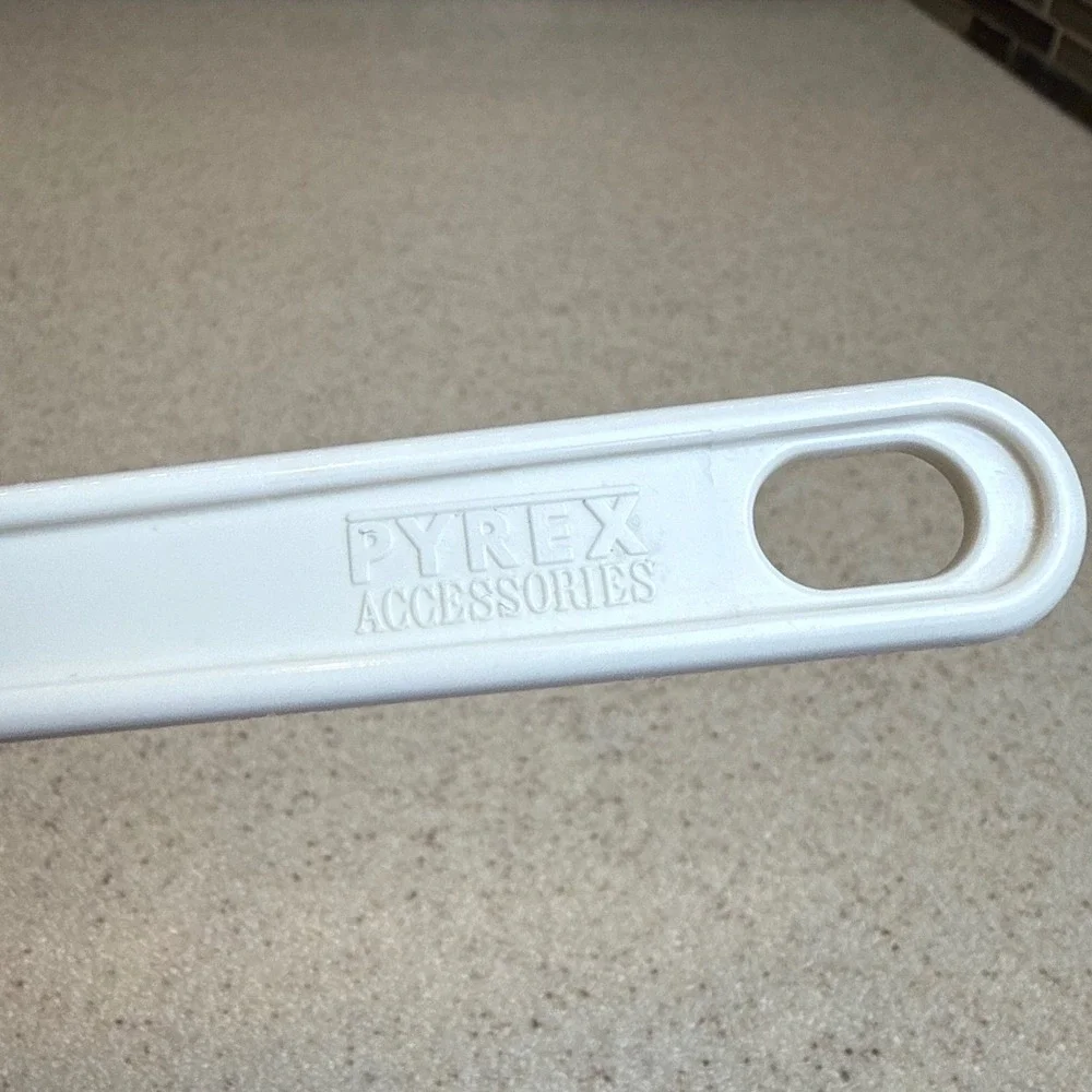 Vintage Pyrex Accessories Rubber Spatula Bowl Scraper All Purpose White 10